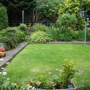 Sunny House With Views To Skyline Holiday home Edinburgh
