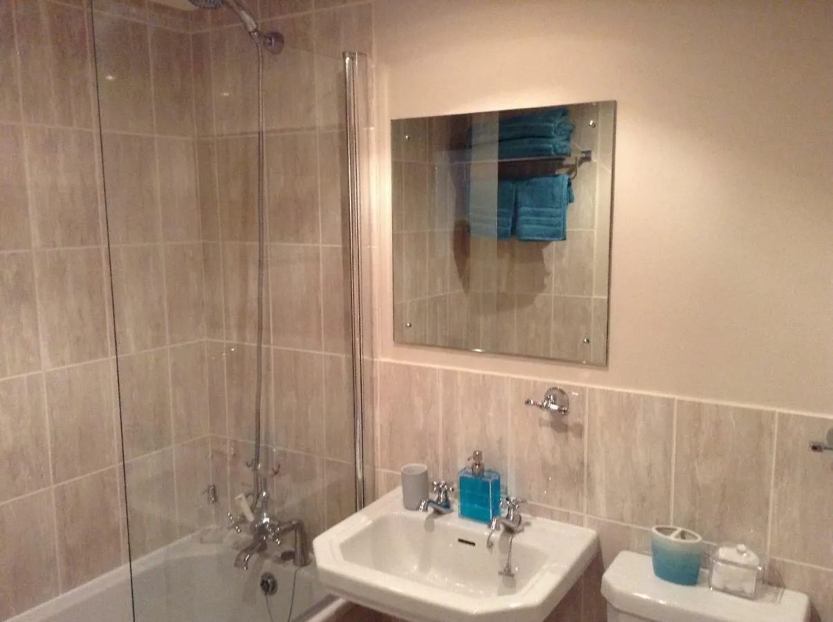 12 Emperors Wharf Apartment York